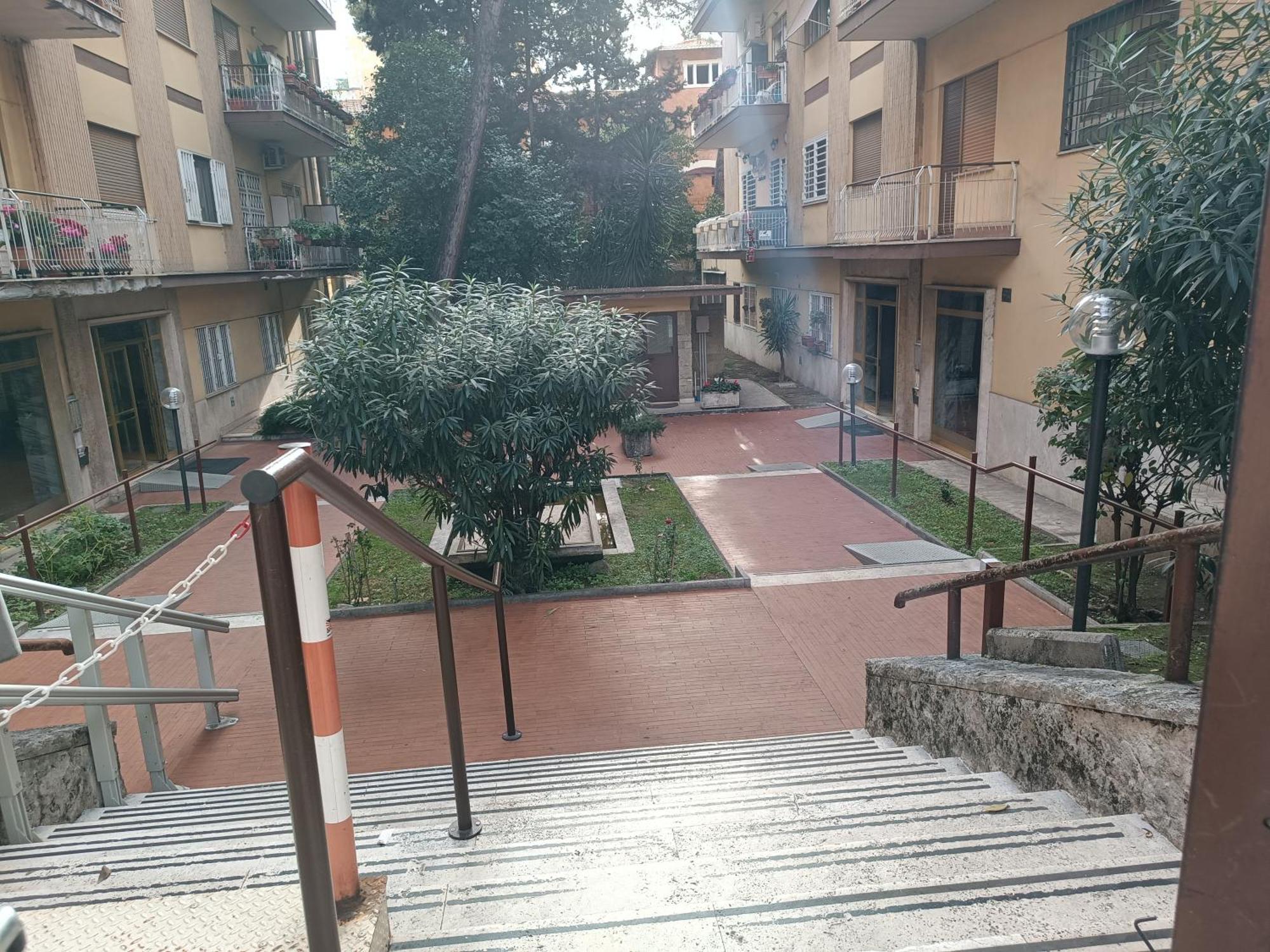 Appartamento Per 4 In Via Tiburtina, Wi-Fi, Metro B E Bus Per Il Centro E La Sapienza Rzym Zewnętrze zdjęcie